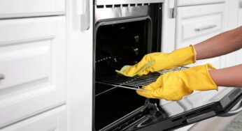 Forno pulito e igienizzato con un metodo che ha costo zero e tutti hanno in casa